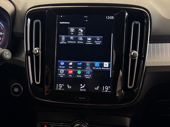 Volvo XC40 25 of 27