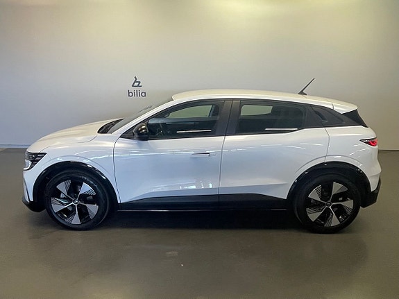 Renault Megane E-Tech 2 of 5