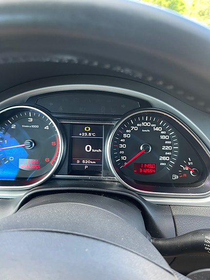 Audi Q7 9 of 11