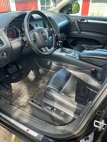Audi Q7 10 of 11