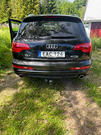 Audi Q7 8 of 11