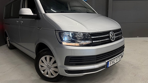 Volkswagen Caravelle 3 of 5