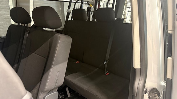 Volkswagen Caravelle 15 of 30