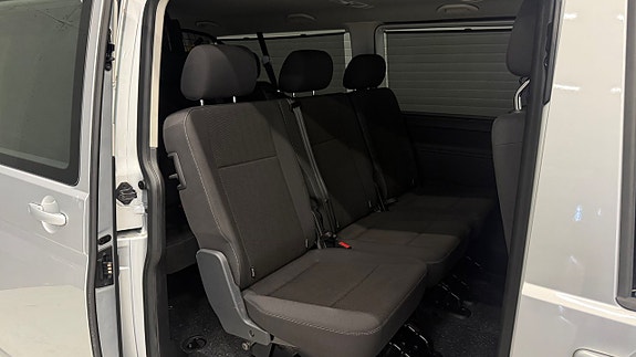 Volkswagen Caravelle 17 of 30