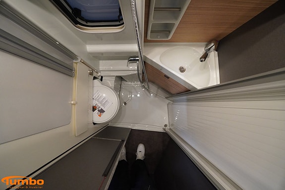 Malibu Van 640 LE RB first class ? two rooms GT skyview, Dieselpanna, 4000k 13 of 21