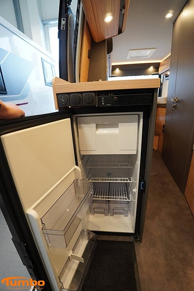 Malibu Van 640 LE RB first class ? two rooms GT skyview, Dieselpanna, 4000k 8 of 21