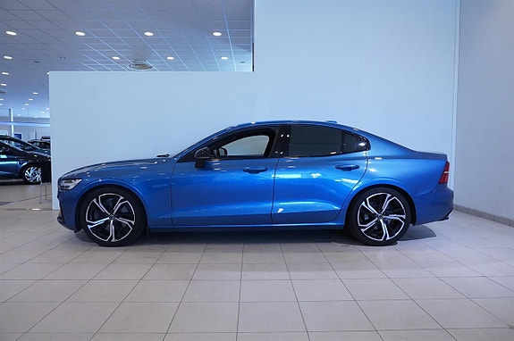 Volvo S60 3 of 5
