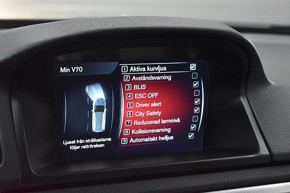 Volvo V70 11 of 15