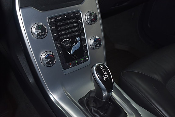 Volvo V70 9 of 15