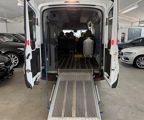 Ford Transit 5 of 5