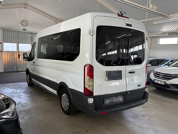 Ford Transit 3 of 5