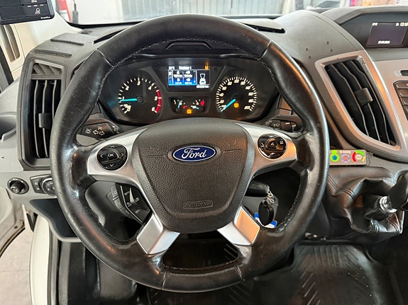 Ford Transit 7 of 10