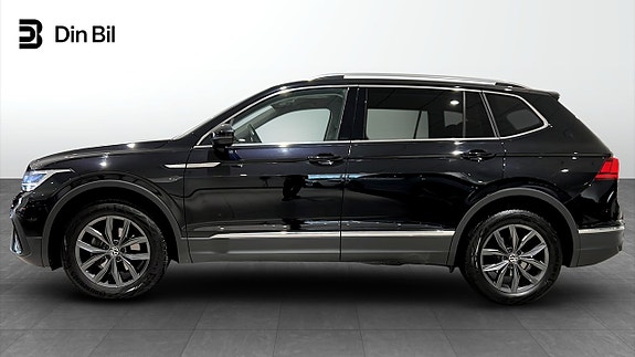 Volkswagen Tiguan Allspace 2 of 5
