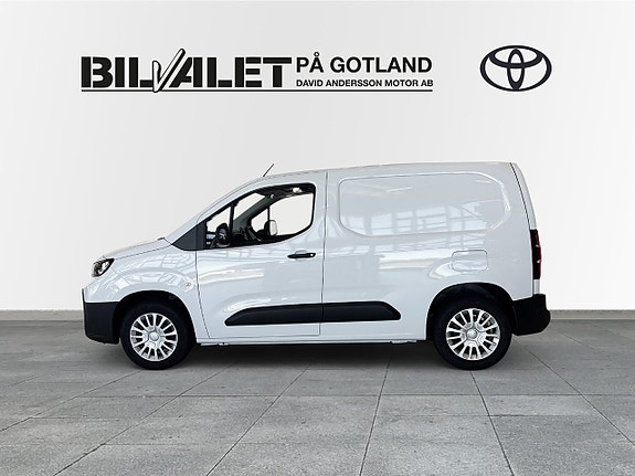 Toyota Proace City 2 of 5