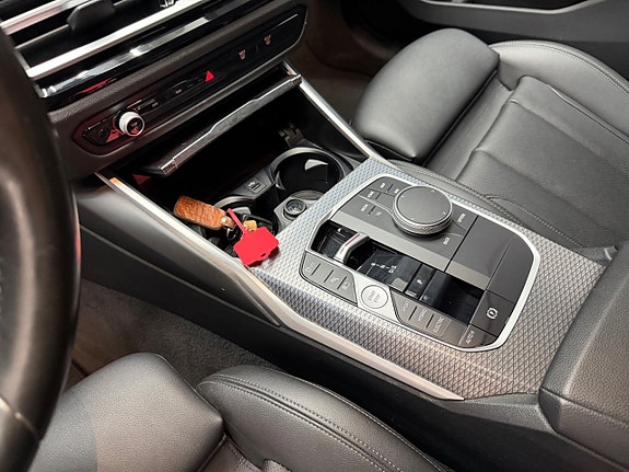 BMW 330e 8 of 10