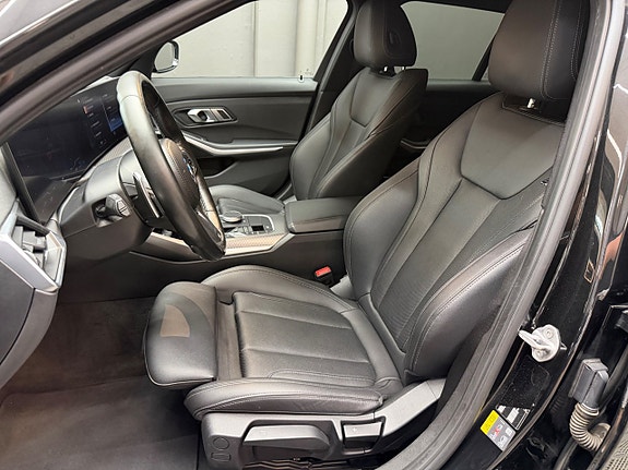 BMW 330e 7 of 10