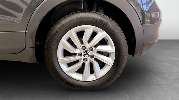 Volkswagen T-Cross 6 of 13