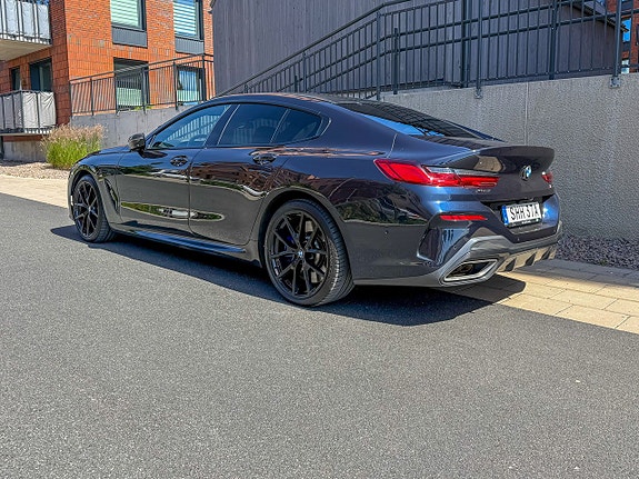 BMW M850i 5 of 5