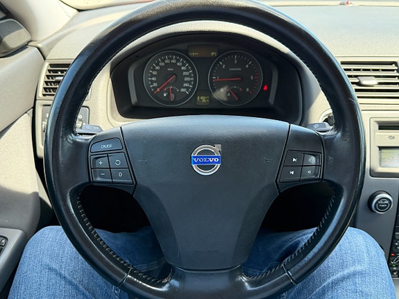 Volvo S40 19 of 30