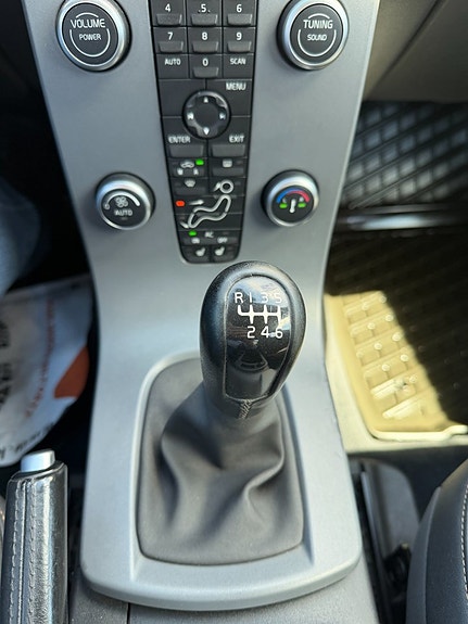 Volvo S40 25 of 30