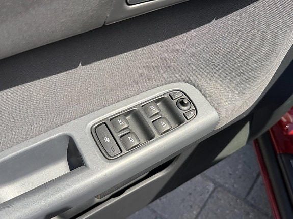 Volvo S40 18 of 30