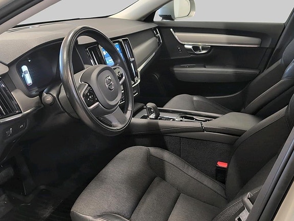 Volvo V90 Cross Country 4 of 5