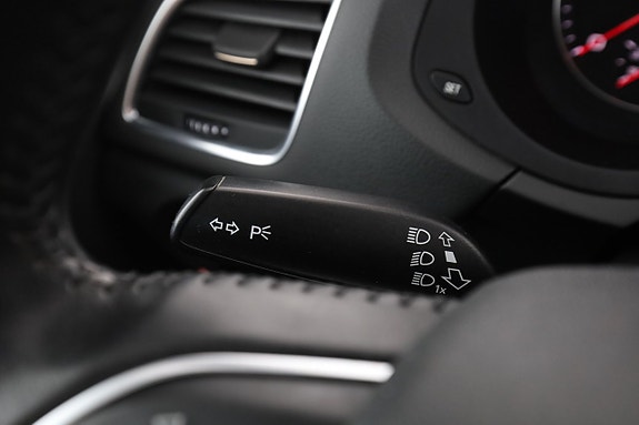 Audi Q3 23 of 30