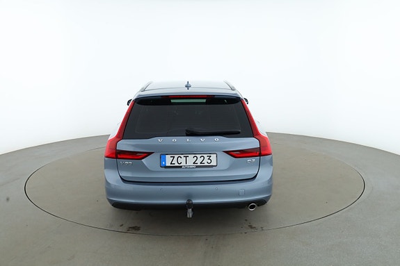 Volvo V90 4 of 5