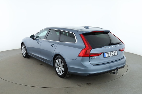 Volvo V90 3 of 5