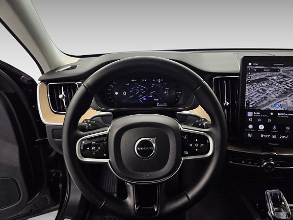 Volvo XC60 7 of 13