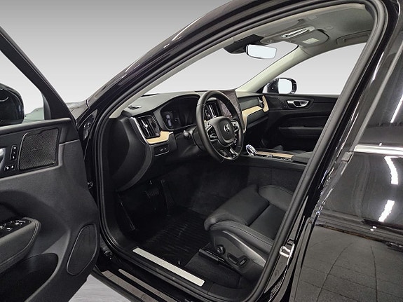 Volvo XC60 9 of 13