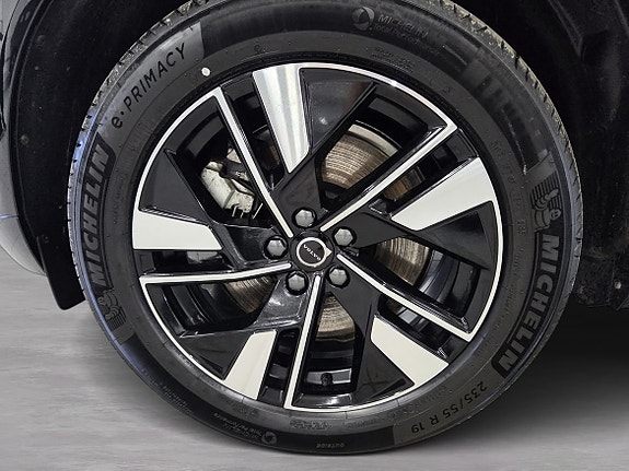Volvo XC60 13 of 13