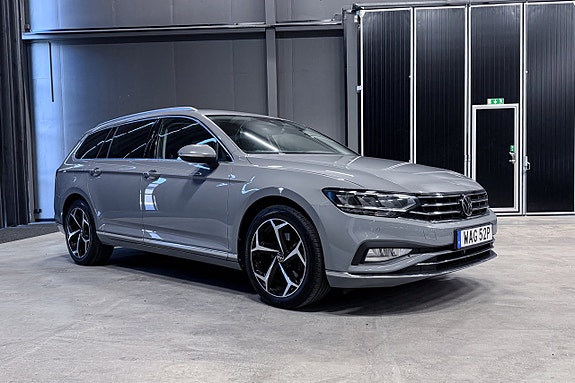 Volkswagen Passat 8 of 18