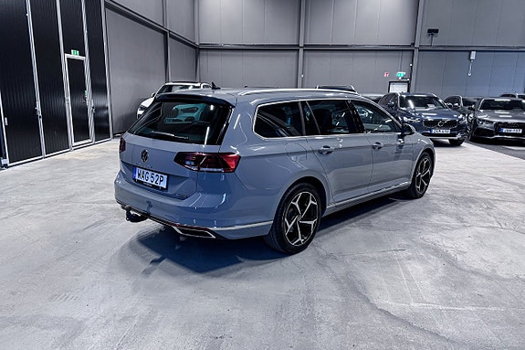 Volkswagen Passat 6 of 18