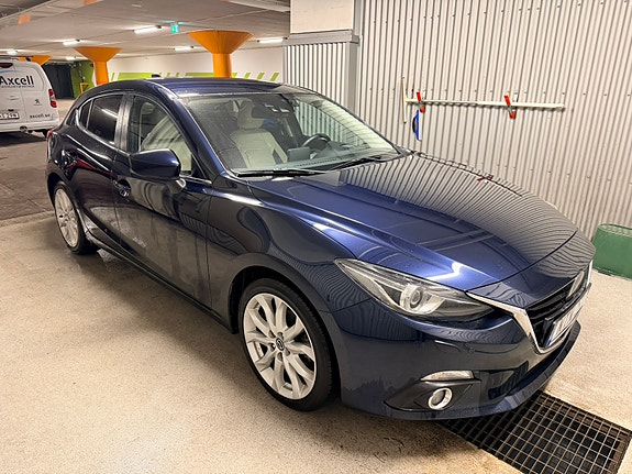 Mazda 3 5 of 5