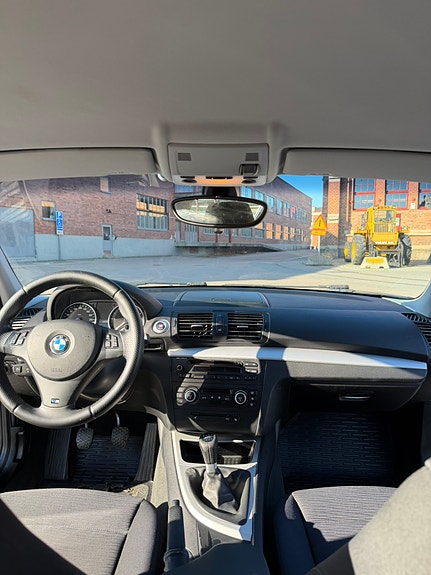 BMW 118d 9 of 13