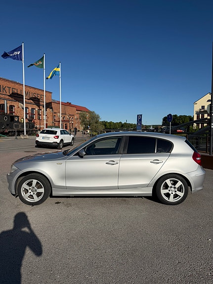 BMW 118d 3 of 13