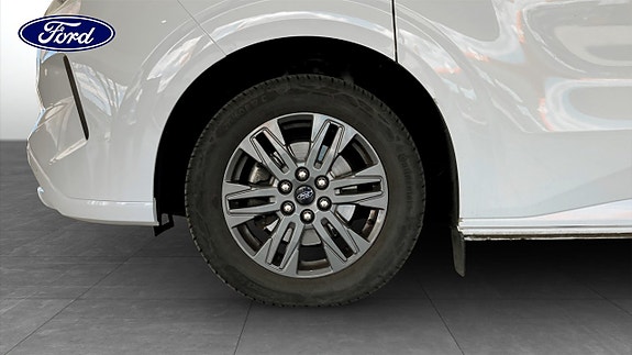 Ford Custom Tourneo 9 of 11
