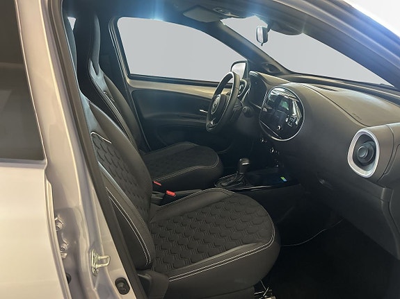 Toyota Aygo X 7 of 14