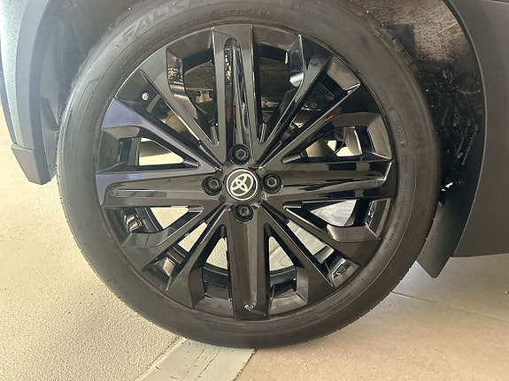 Toyota Aygo X 12 of 14