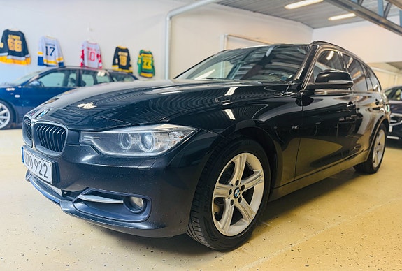BMW 320d 2 of 5