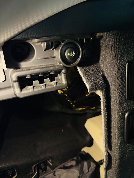 BMW 320d 9 of 21