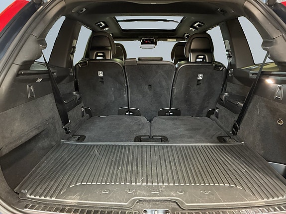 Volvo XC90 12 of 25