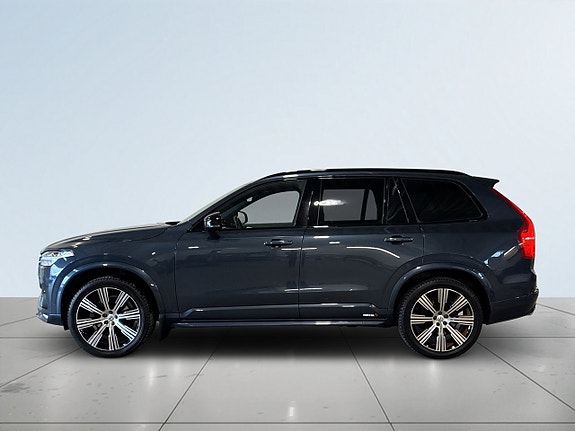 Volvo XC90 3 of 25
