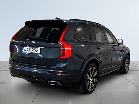 Volvo XC90 5 of 25