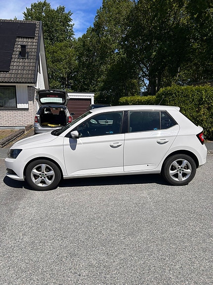 Skoda Fabia 3 of 5