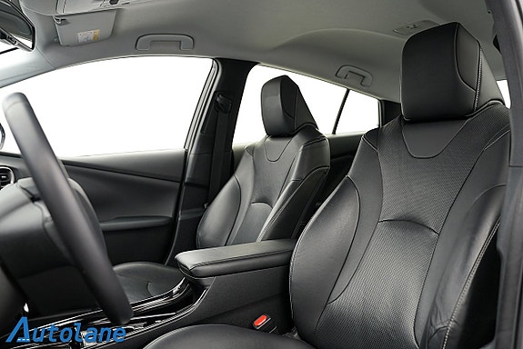 Toyota Prius 18 of 30