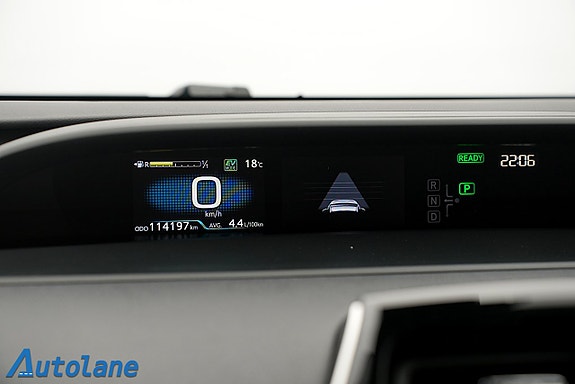 Toyota Prius 21 of 30