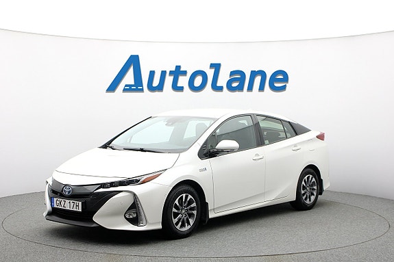 Toyota Prius 4 of 5