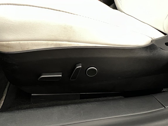 Tesla Model 3 10 of 30